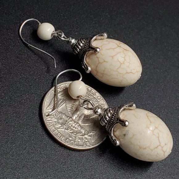 Bohemian/Lithuanian Earrings - Picture 2 of 3